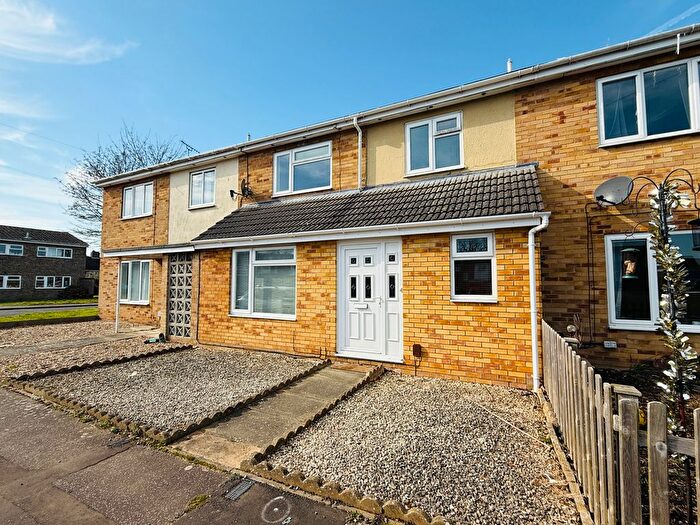 3 Bedroom Terraced House To Rent In Normanhurst Close, Lowestoft, NR32