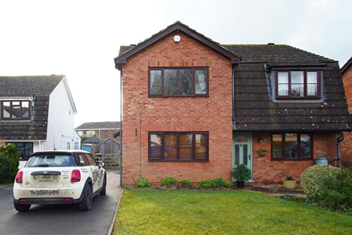 2 Bedroom Semi-Detached House To Rent In Riverside Close, Shirehampton, Bristol, BS11