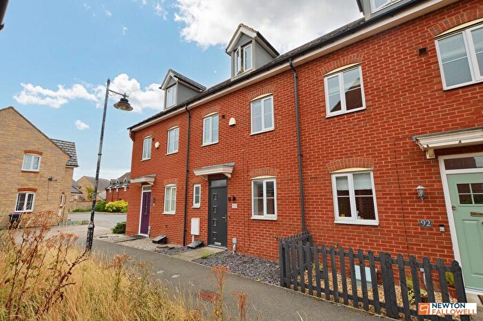 3 Bedroom Terraced House For Sale In The Pollards, Bourne, PE10