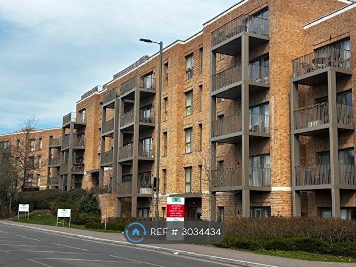 1 Bedroom Flat To Rent In Yarrow Apartments, London, NW7