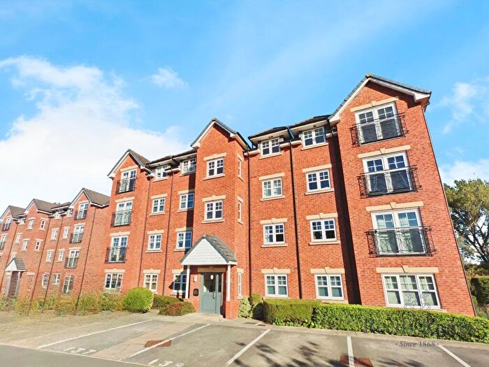 2 Bedroom Apartment For Sale In Drillfield Road, Northwich, Cheshire, CW9
