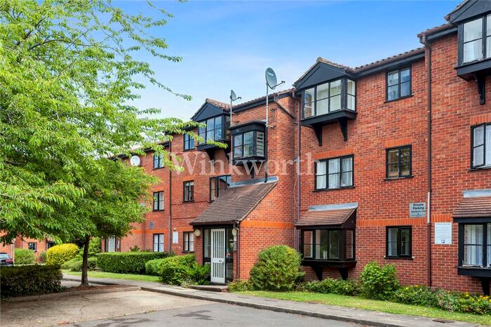 1 Bedroom Flat To Rent In Warwick Gardens, London, N4