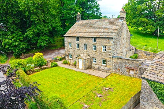 4 Bedroom Detached House For Sale In Tempest Farmhouse, East Marton, Skipton, BD23