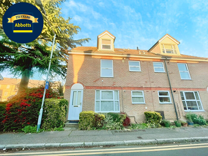 2 Bedroom Maisonette To Rent In Primrose Hill, Chelmsford, CM1