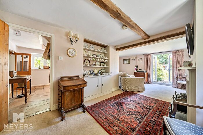 4 Bedroom Detached House For Sale In Wetherby Close, Broadstone, BH18