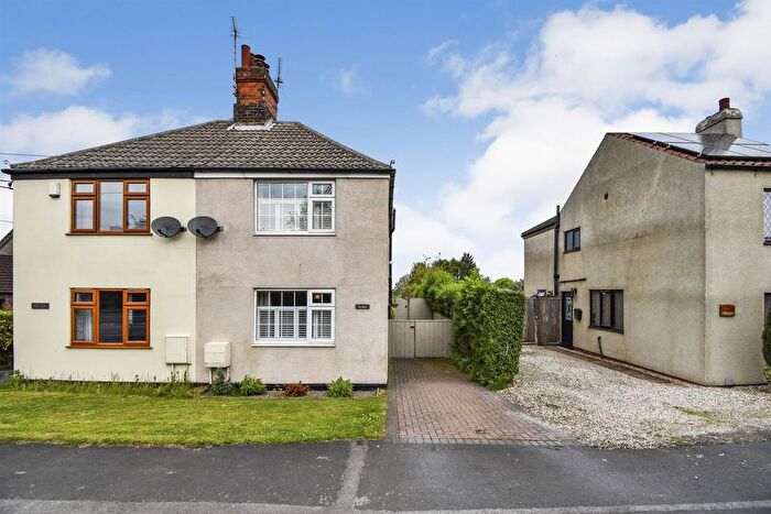 2 Bedroom Property For Sale In Melton Road, Wrawby, Brigg, DN20