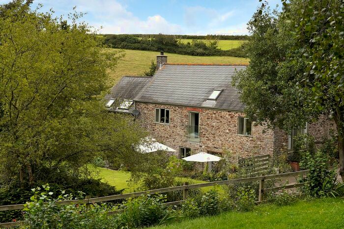 6 Bedroom Barn Conversion For Sale In Huccombe, Kingsbridge, TQ7