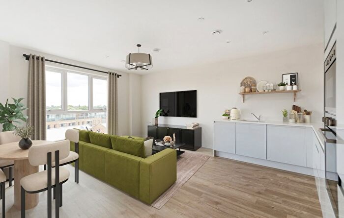 2 Bedroom Flat For Sale In "The Dingle" At High Streee, Brentford, TW8