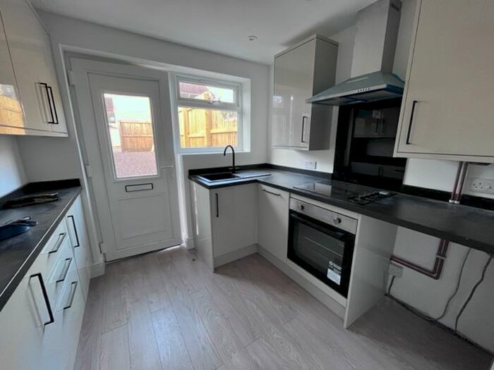 1 Bedroom Property To Rent In Cheddon Road, Taunton, TA2