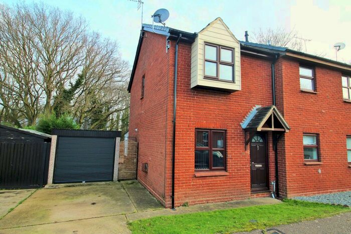 2 Bedroom Semi-Detached House To Rent In Benton Close, Witham, CM8