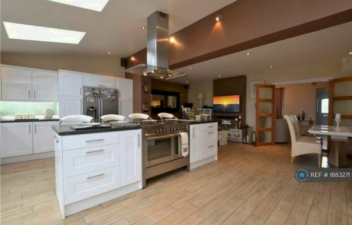 8 Bedroom Semi-Detached House To Rent In Conygre Grove, Filton, Bristol, BS34