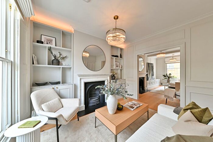 3 Bedroom Detached House For Sale In Ovington Street, London, SW3