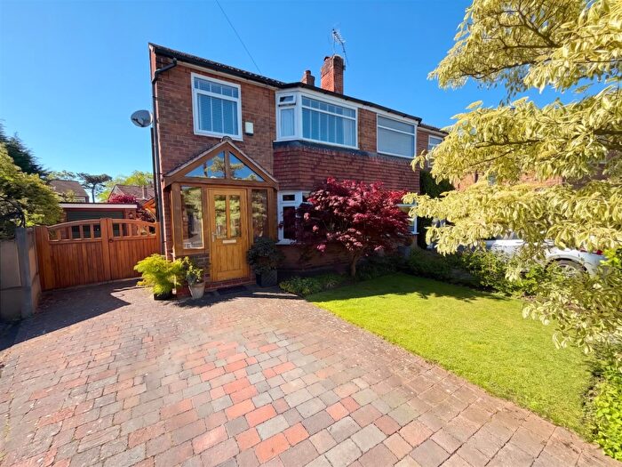 3 Bedroom Semi-Detached House For Sale In Truro Drive, Sale, M33