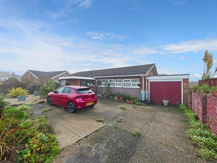 4 Bedroom Detached Bungalow For Sale In Roman Bank, Sandilands, LN12