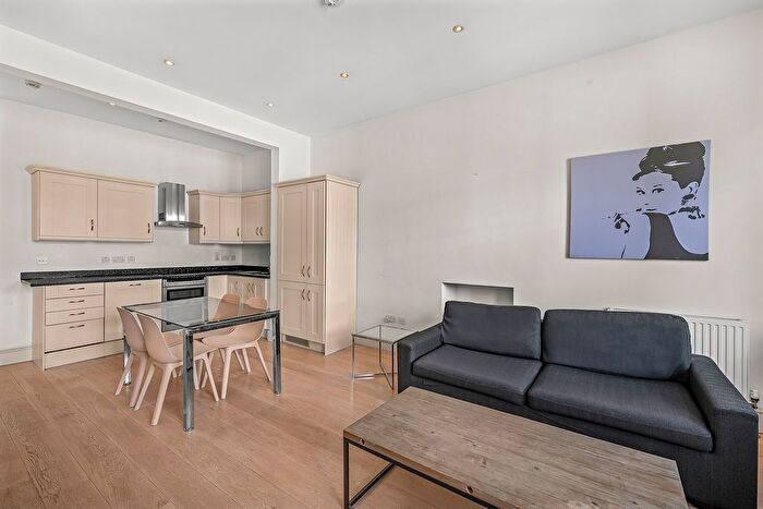 2 Bedroom Flat To Rent In Courtfield Gardens, London, SW5