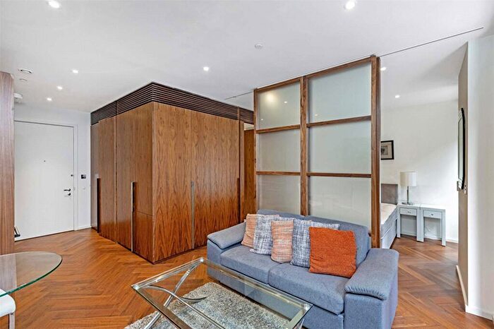Apartment For Sale In Capital Building, Embassy Gardens, New Union Square, Nines Elms, London, SW11