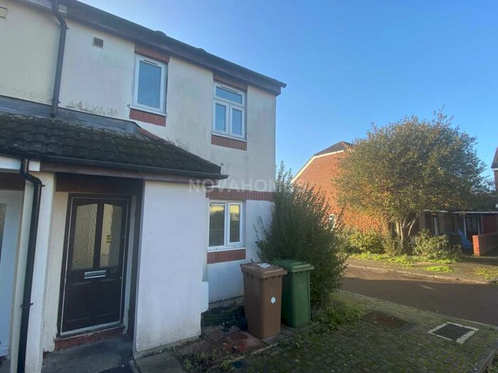 2 Bedroom End Of Terrace House To Rent In Crashaw Close, Crownhill, PL5