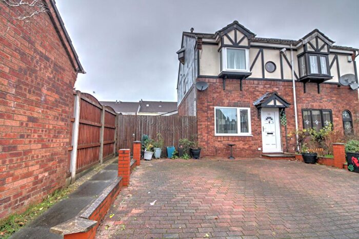 4 Bedroom Semi-Detached House For Sale In Maplewood Gardens, Bolton, BL1