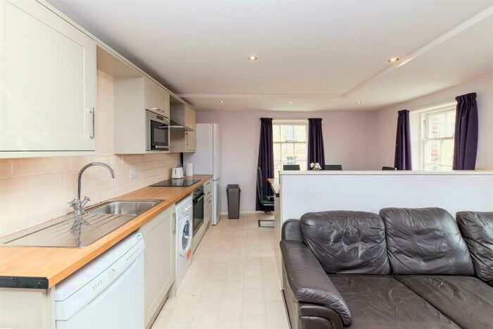 4 Bedroom Flat To Rent In St James' Street, City Centre, Newcastle Upon Tyne, NE1