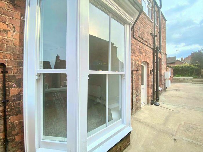 2 Bedroom Flat To Rent In Kidgate, Louth, LN11