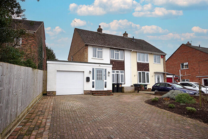 3 Bedroom Semi-Detached House For Sale In Cotswold Road, Chipping Sodbury, BS37