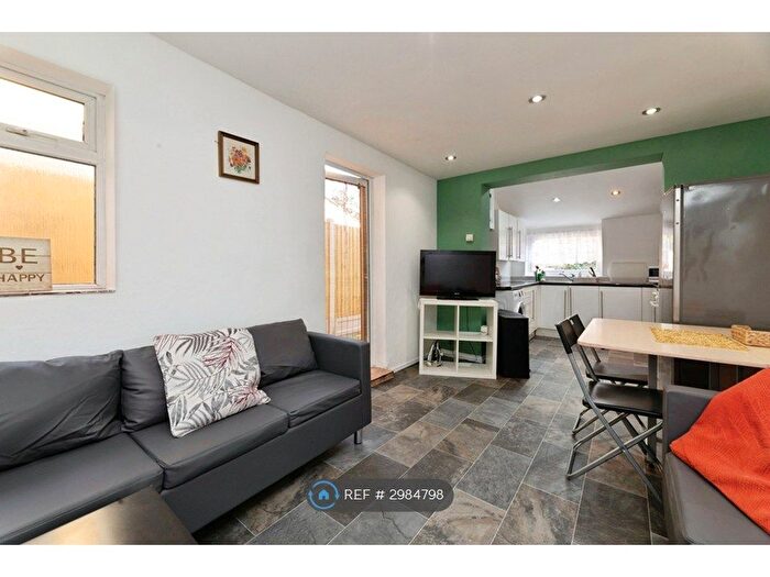 5 Bedroom Terraced House To Rent In Campbell Road, London, E15