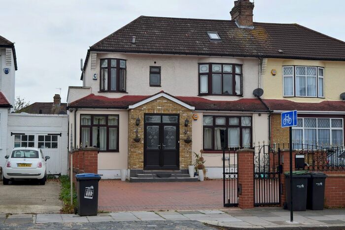 5 Bedroom Semi-Detached House To Rent In Village Road, Enfield, London, EN1