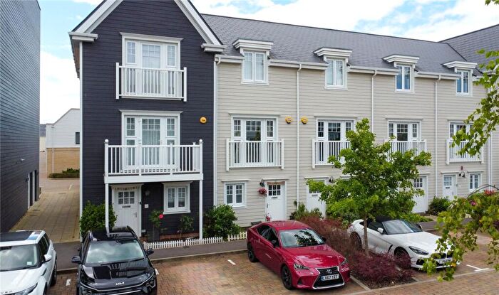 4 Bedroom Town House To Rent In Sunapee Road, Reading, Berkshire, RG2