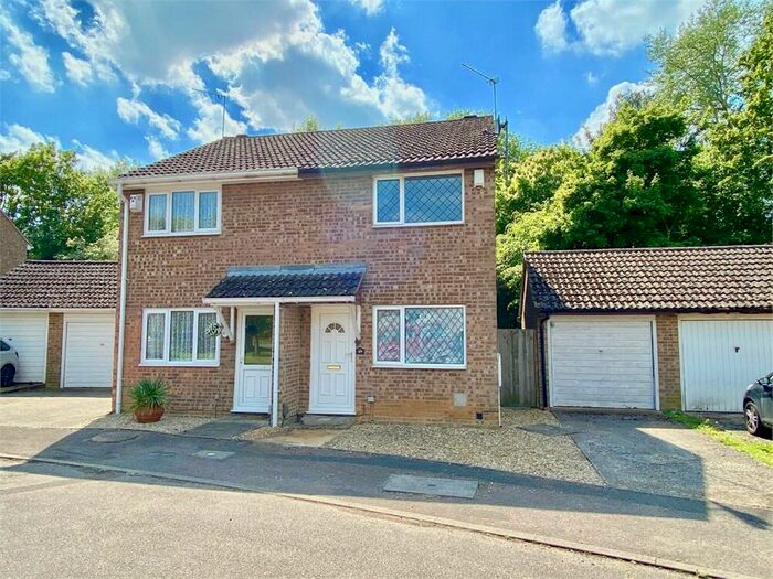 2 Bedroom Semi-Detached House To Rent In Manorfield Close, Northampton, NN3