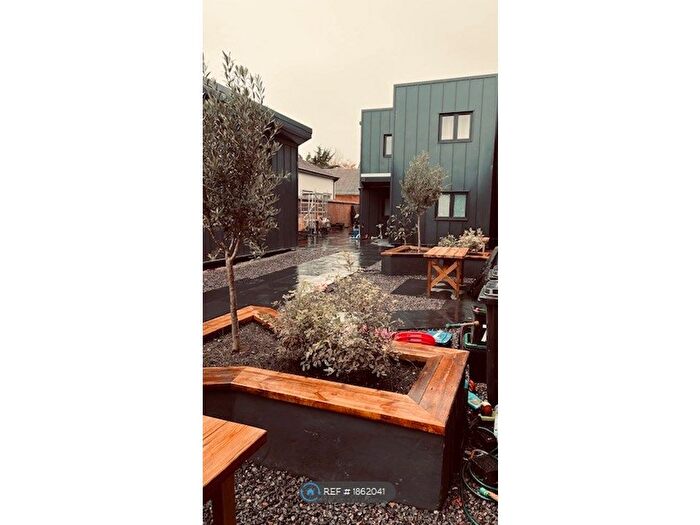 1 Bedroom Terraced House To Rent In Williams Court, Cullompton, EX15