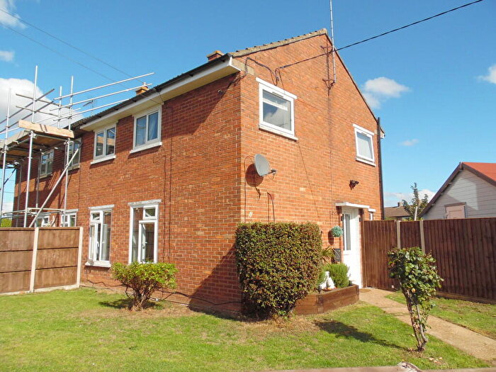 3 Bedroom Semi Detached House For Sale In Anne Road, Sutton Bridge, PE12