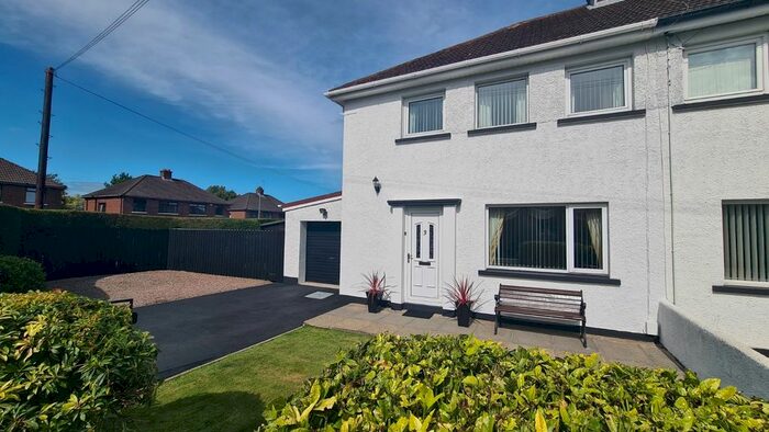 3 Bedroom Semi-Detached House For Sale In Mossgrove Park, Newtownabbey, County Antrim, BT36