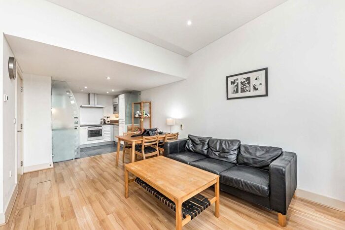 1 Bedroom Flat To Rent In Crews Street, London, E14