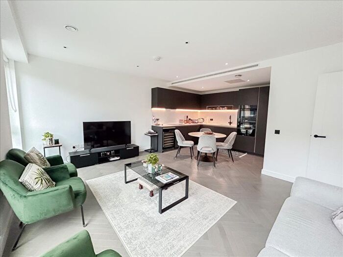 3 Bedroom Flat To Rent In Leamore Street, London, W6