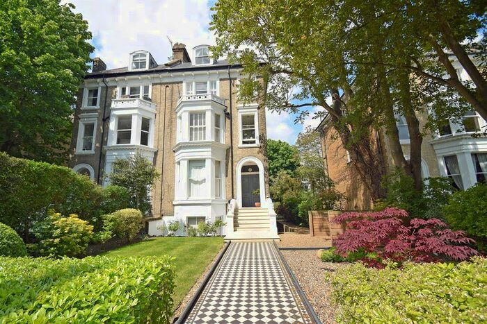 1 Bedroom Flat To Rent In Cambridge Park, Twickenham, TW1