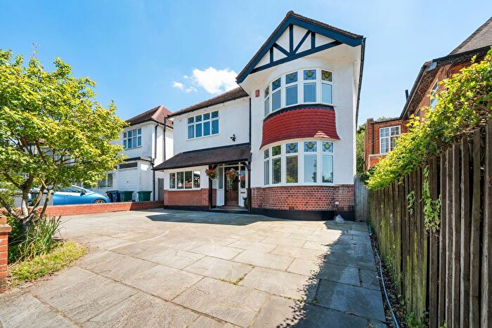 6 Bedroom Detached House For Sale In Penshurst Gardens, Edgware, HA8