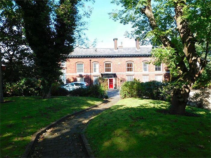 2 Bedroom Property To Rent In Stand Lane, Radcliffe, Manchester, M26