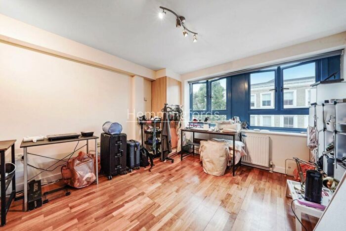 1 Bedroom Apartment To Rent In Kentish Town Road, London, NW5