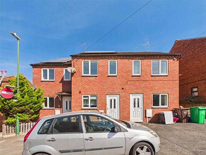 3 Bedroom Terraced House For Sale In Gladstone Street, Nottingham, Nottinghamshire, NG7