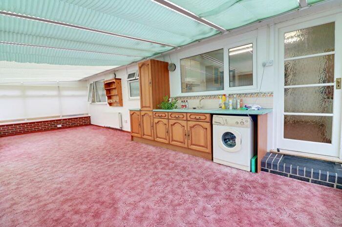 2 Bedroom Detached Bungalow For Sale In Rosemary Way, Waterlooville, PO8