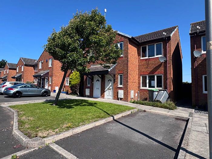 3 Bedroom Semi-Detached House For Sale In Warren Grove, Thornton-Cleveleys, FY5