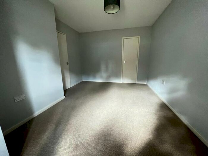 2 Bedroom Apartment To Rent In Jubilee Green, Cirencester, GL7