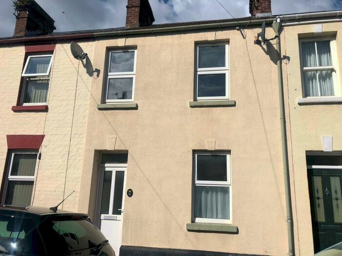 2 Bedroom Terraced House To Rent In Oxford Street, St Thomas, EX2