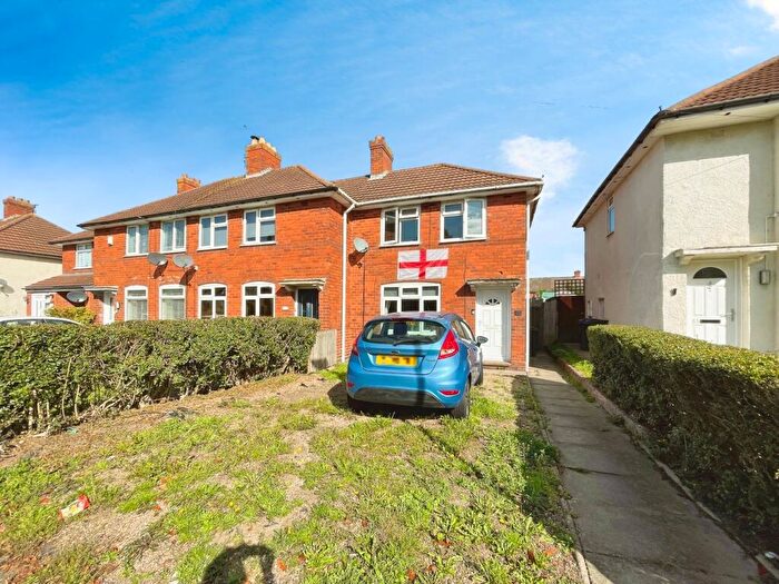 3 Bedroom Semi-Detached House For Sale In Kingsland Road, Birmingham, B44