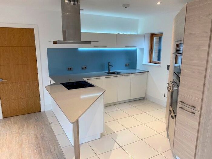 2 Bedroom Flat To Rent In Empire Way, Cardiff, CF11