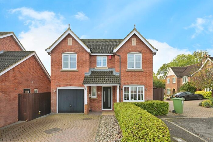 4 Bedroom Detached House For Sale In Ferney Road, Cheshunt, Waltham Cross, EN7