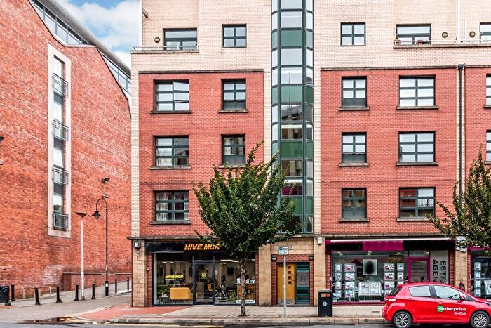 2 Bedroom Apartment To Rent In Whitworth Street West, Manchester, M1