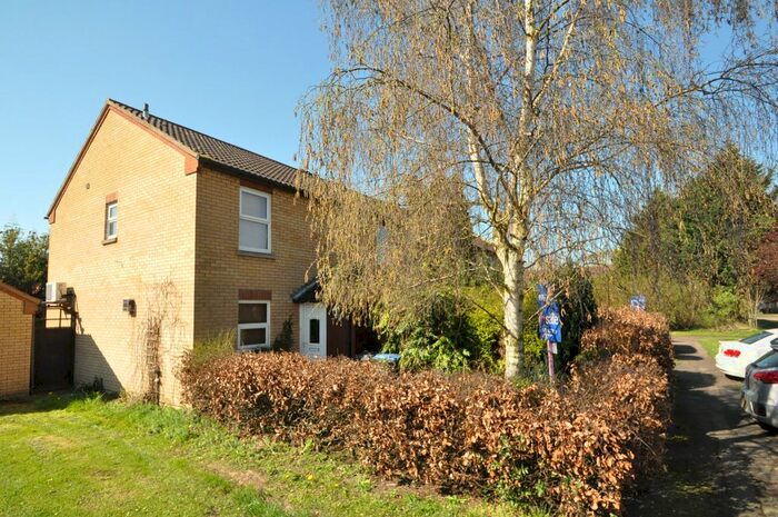 2 Bedroom End Of Terrace House To Rent In Oaktree Garth, Welwyn Garden City, AL7