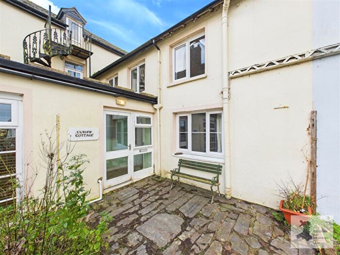 2 Bedroom Terraced House For Sale In St. Dogmaels, Cardigan, SA43