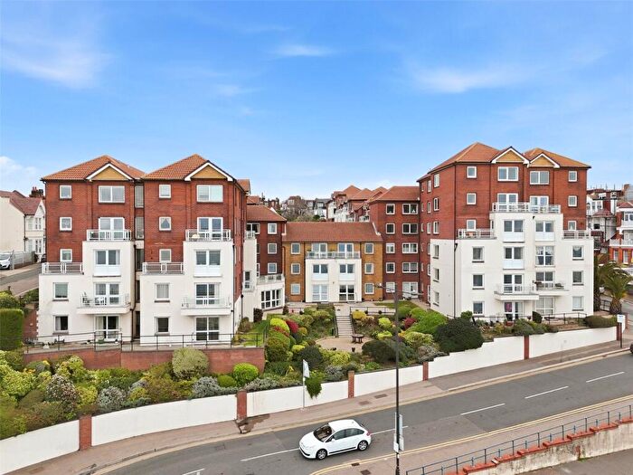 2 Bedroom Apartment For Sale In Holland Road, Westcliff-on-Sea, Essex, SS0